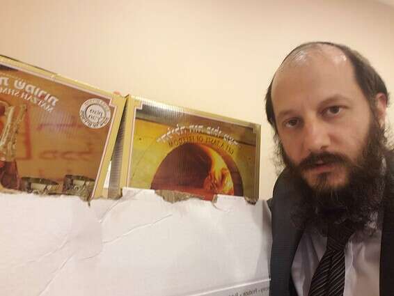 הרב אוריאל ויגלר, המפעיל את בית חב"ד מנהטן